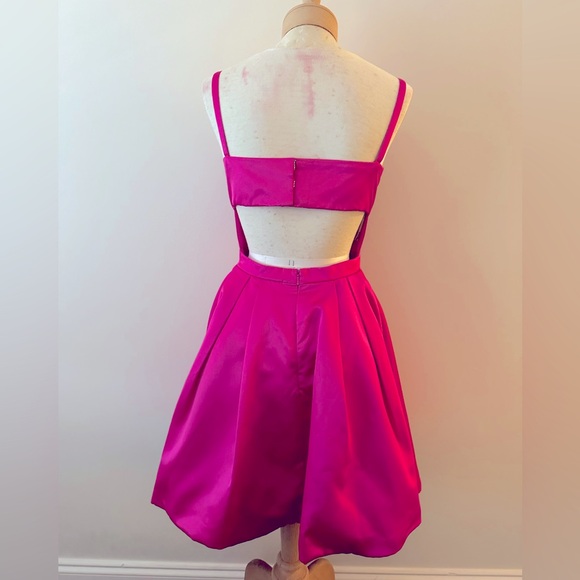 SHERRI HILL Fuchsia Formal Dress 6 - Picture 5 of 8